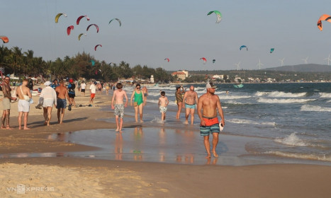 Lâm Đồng, Hà Nội, TP HCM thu hút khách du lịch dịp Tết