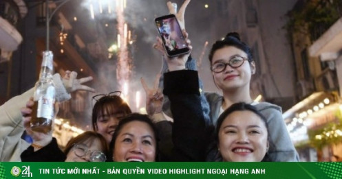 Hà Nội đón lượng khách 'đông chưa từng thấy' dịp tết Dương lịch 2026