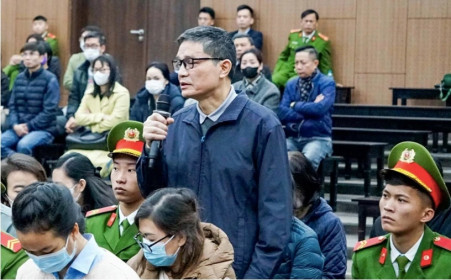 "Hướng dẫn người ta thì không phải hối lộ"