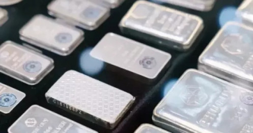 Giá bạc tăng hơn 160% trong 1 năm: Kênh trú ẩn an toàn?