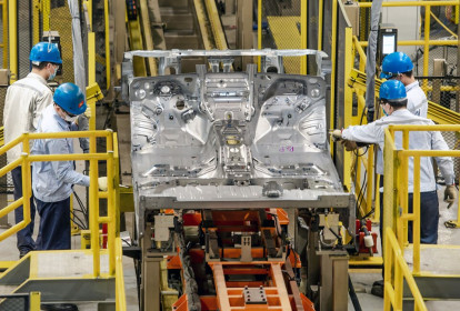 FDI 2025: Giải ngân lập đỉnh 5 năm, vốn đăng ký giữ nhịp cao