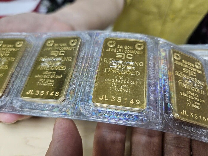 Đánh thuế giao dịch vàng miếng có ảnh hưởng tới giá vàng?