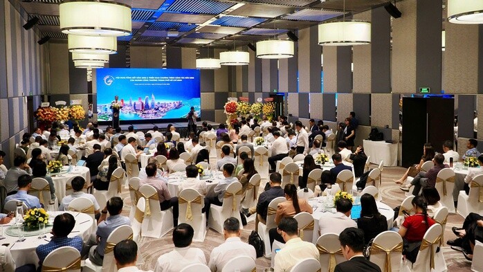 Giám đốc Sở Công thương TPHCM nói "“dư tiền" để hỗ trợ doanh nghiệp đổi mới”!