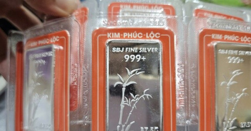 Sốc với giá bạc hôm nay, 14-1, người mua bạc lãi 14 triệu đồng/1 tuần