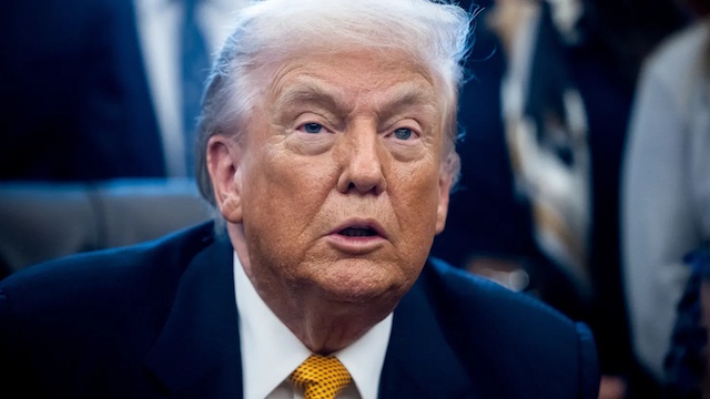 Giá dầu giảm hơn 1%