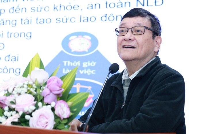 Đề xuất nghiên cứu giảm giờ làm việc bình thường xuống 44 giờ/tuần