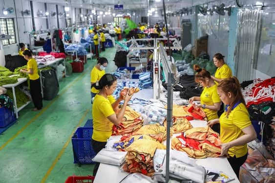 Dệt may vượt khó, giữ đà xuất khẩu