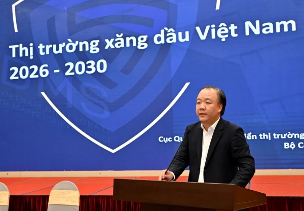 Thị trường xăng dầu 2026: Chỉ bán xăng sinh học, doanh nghiệp tự quyết giá