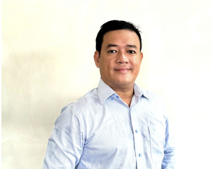 Giá vàng thế giới liên tục biến động, vì sao giá vàng trong nước vẫn "đi ngang"?