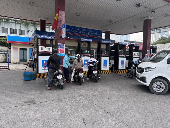 Doanh nghiệp bán lẻ xăng dầu lại "kêu trời" vì chiết khấu thấp kéo dài