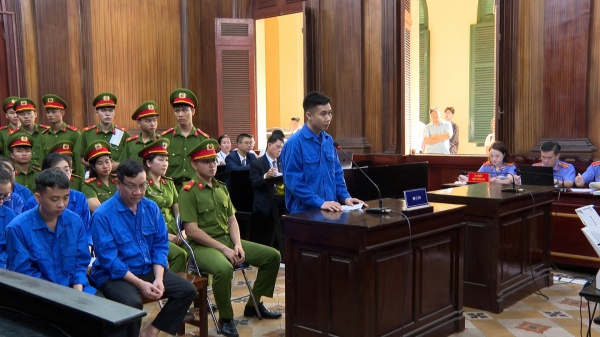 Cựu cán bộ Văn phòng Chính phủ bớt xén tiền "ngoại giao" của doanh nghiệp