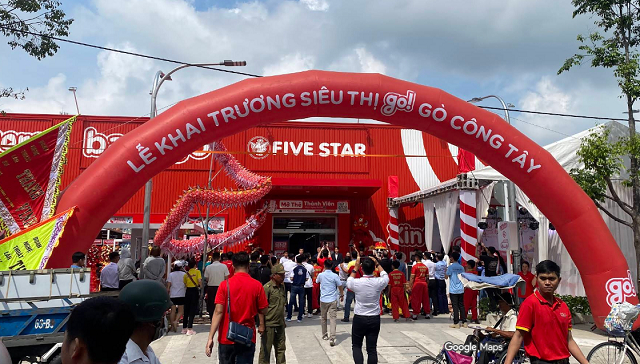 Đại gia bán lẻ tăng cược vào tương lai