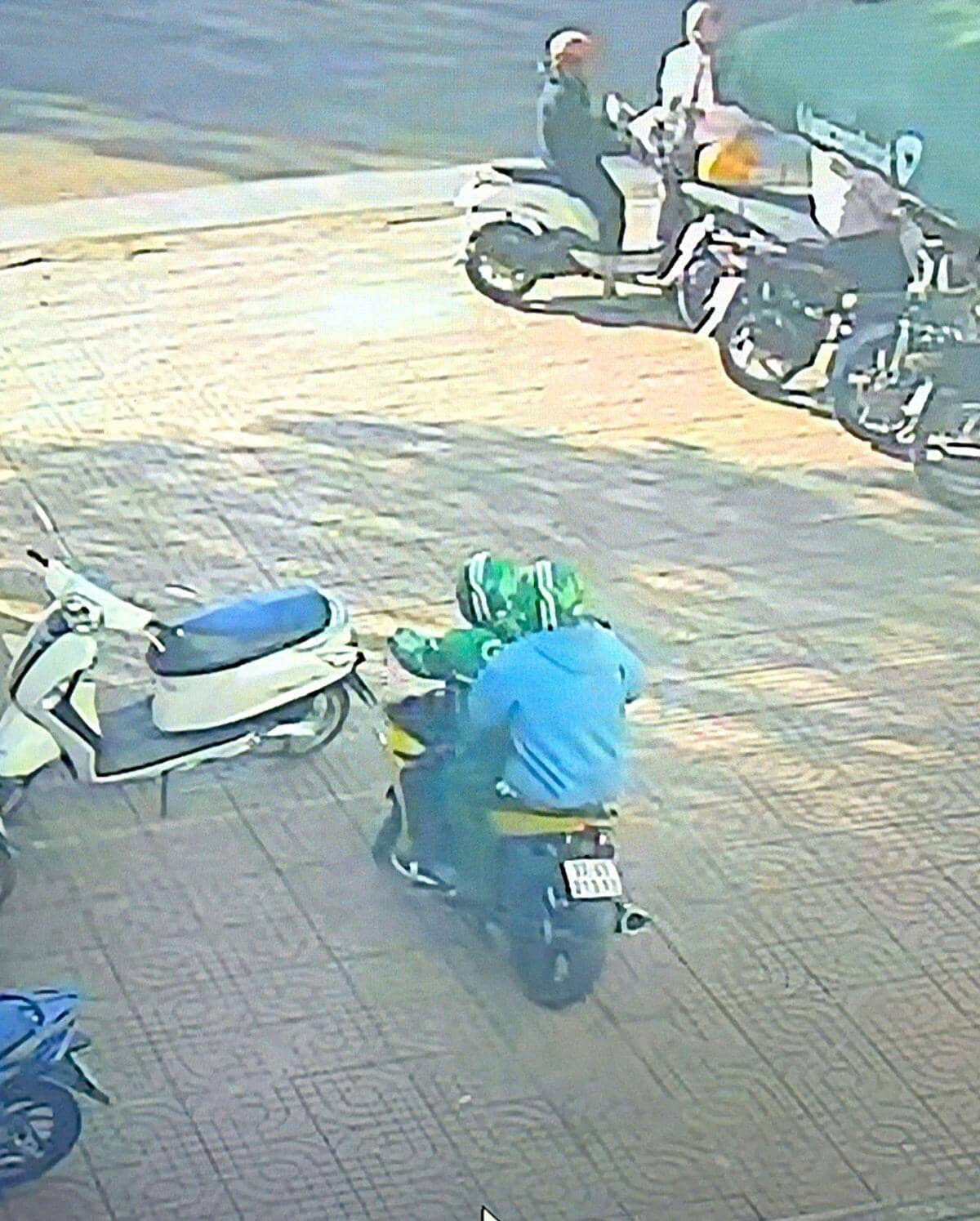 Công an tỉnh Gia Lai thông tin về số tiền bị hai đối tượng nghi cầm súng cướp ngân hàng