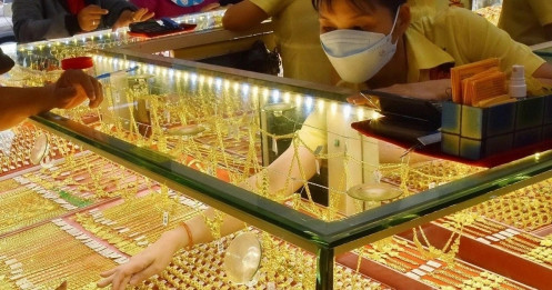 Giá vàng, bạc tăng cao do đâu