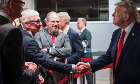 Ông Trump nói đã giúp các CEO trở nên "rất giàu có"