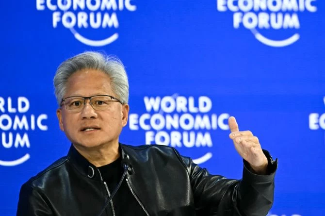 Lo lắng mất việc bởi AI, CEO Nvidia khuyên chọn nghề... sửa ống nước