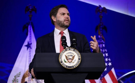 Mỹ nói đã bảo vệ Greenland, kêu gọi hòn đảo chia sẻ tài nguyên