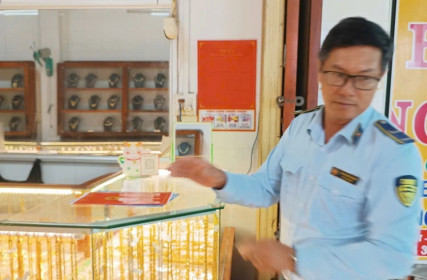 Liên tiếp phát hiện tiệm vàng vi phạm ở Vĩnh Long