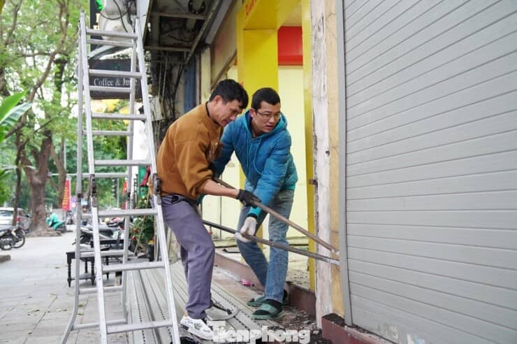 Đồng loạt phá dỡ mặt bằng làm dự án Quảng trường – Công viên phía Đông hồ Hoàn Kiếm