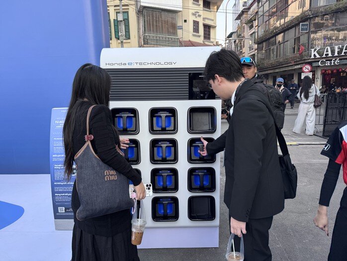 Các "ông lớn" đua nhau làm xe máy điện