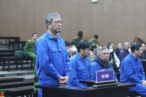 Cựu Tổng Giám đốc VICEM thường xuyên nhận tiền của cấp dưới nhưng không hỏi là tiền gì