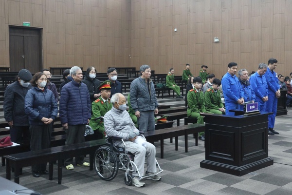 Cựu Tổng Giám đốc VICEM thường xuyên nhận tiền của cấp dưới nhưng không hỏi là tiền gì