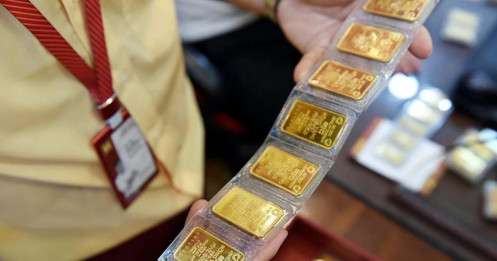 Giá SJC chênh lệch lớn giữa các ‘nhà vàng’