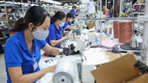 "Anh cả" ngành dệt may vượt thời hoàng kim 2021 với lãi trước thuế gần 1,500 tỷ