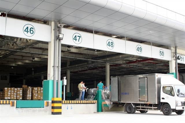 Doanh nghiệp hàng không "1 vốn 4 lời" báo lãi kỷ lục, nỗi lo Long Thành vẫn hiện hữu