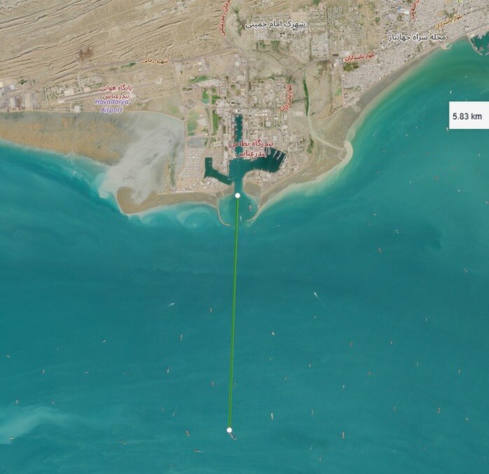 Iran tung tàu sân bay ra eo biển Hormuz, chuẩn bị đòn "chắc chắn đánh trúng"
