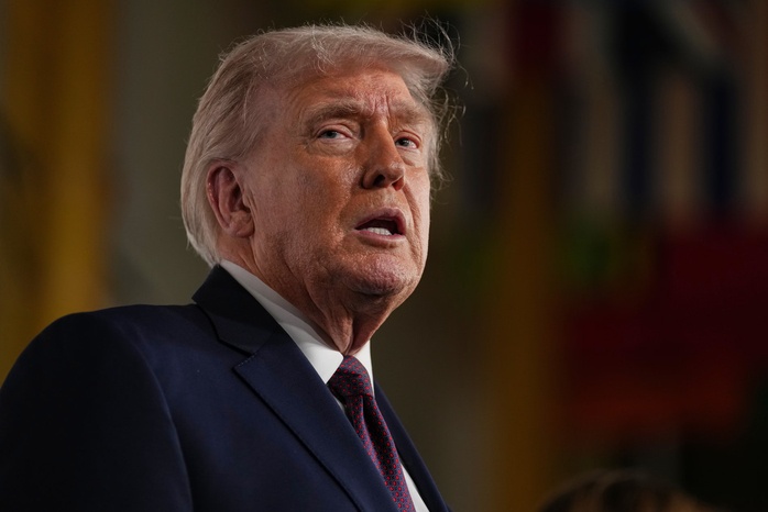 Tổng thống Donald Trump kiện Sở Thuế vụ liên bang và Bộ Tài chính Mỹ