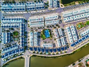 Novaland lãi trở lại năm 2025, nợ vay vượt 67 ngàn tỷ, CEO lãnh lương 4.8 tỷ