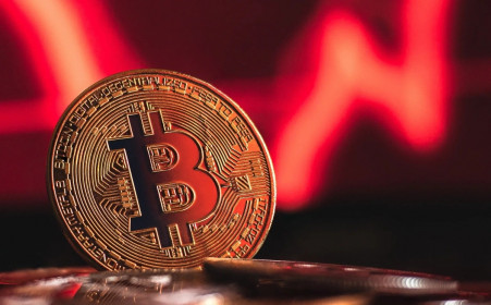 Bitcoin thủng mốc 80.000 USD