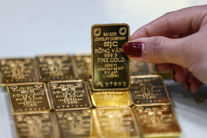 Giá vàng miếng về dưới 170 triệu đồng/lượng