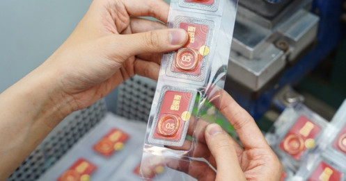 Sáng 2-2, chưa ngừng đà giảm, mỗi lượng vàng miếng SJC mất tới 22 triệu đồng