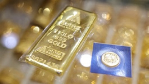 Vàng hồi phục lên gần 5,100 USD