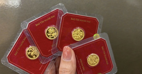 Giá vàng biến động mạnh, xuất hiện tình trạng "mua vàng trên giấy" ở TPHCM