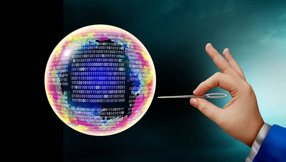 Cổ phiếu phần mềm bị bán tháo sau cú sốc từ Anthrophic, bong bóng AI có đang tự vỡ?