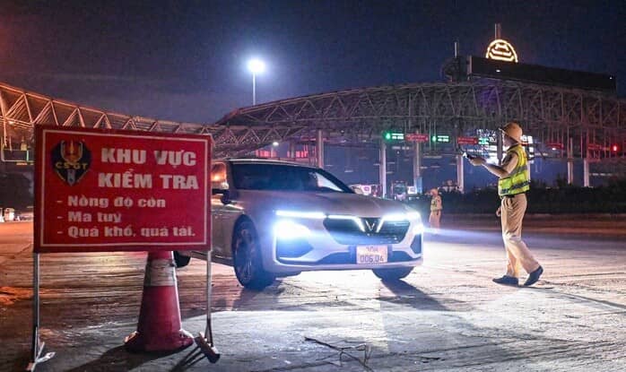 Phát hiện CSGT có biểu hiện tiêu cực, nhũng nhiễu thì phản ánh ở đâu?