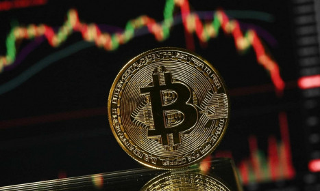 Giá Bitcoin hôm nay: Nhà đầu tư 'cá voi' có dấu hiệu tháo chạy khỏi BTC