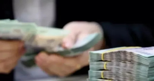 Ngân hàng dồn dập rao bán nợ trước Tết