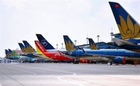 Bộ Xây dựng đề xuất chuyến bay chậm từ 3 giờ trở lên phải hoàn vé cho khách