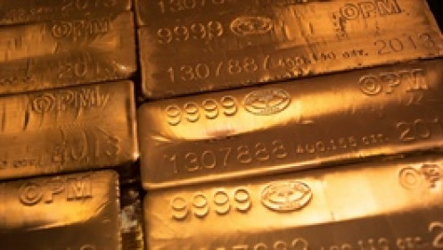 Vàng thế giới lên mốc 5,100 USD