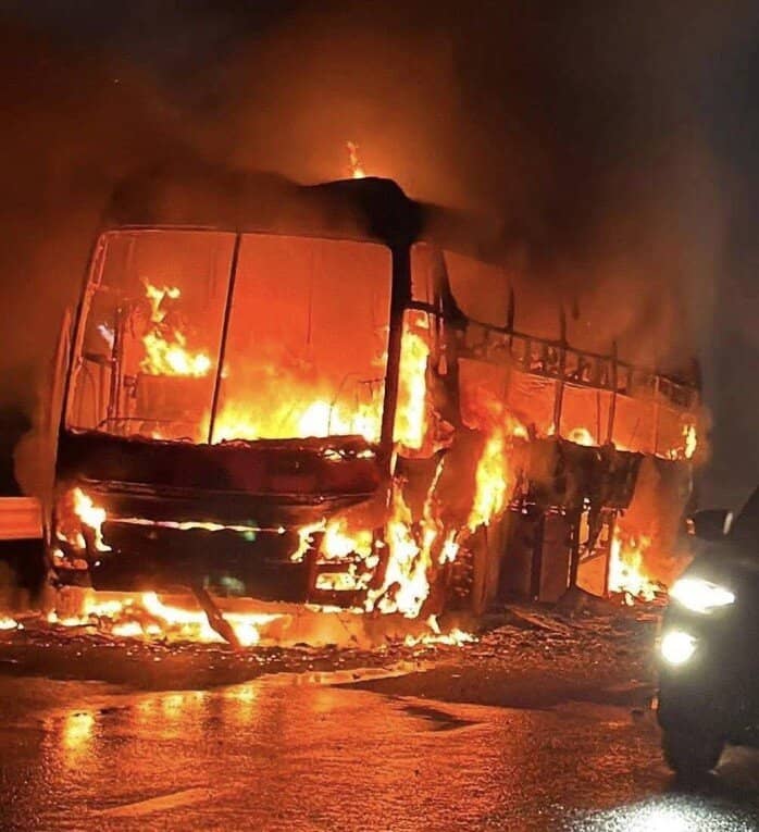 Ùn tắc kéo dài tại khu vực Đèo Cả