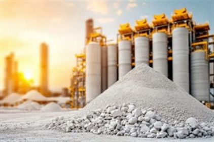 Ngành xi măng lãi trở lại sau 2 năm lỗ, nhưng khó khăn vẫn còn phía trước?