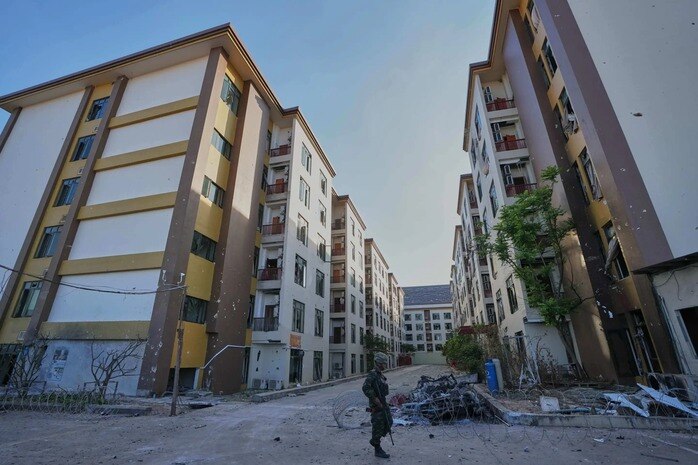 Cuộc tháo chạy ồ ạt khỏi các “khu lừa đảo” ở Campuchia