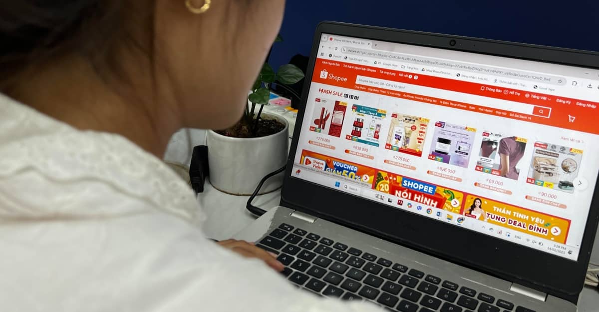 Giá bán trên các sàn thương mại điện tử ở Việt Nam tăng cao