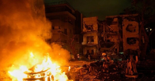 Hai tàu sân bay Mỹ "siết gọng kìm", sức mạnh của Iran còn đến đâu?