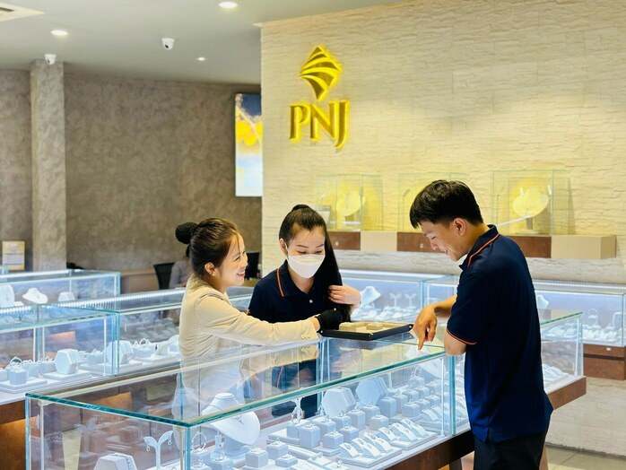 Sáng mùng 2 Tết, giá vàng miếng SJC, vàng nhẫn giảm tiếp