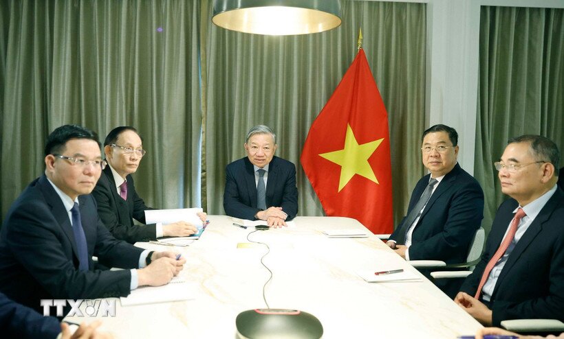 . Ngày 18-2 (giờ địa phương), trong thời gian tham dự cuộc họp khai mạc Hội đồng Hòa bình về Gaza tại  ...